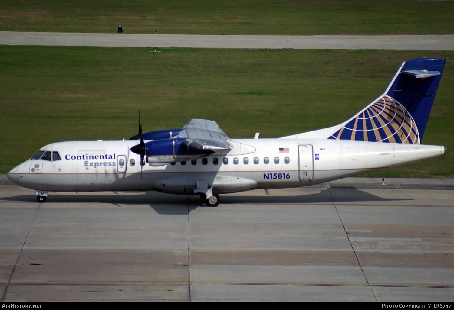 Aircraft Photo of N15816 | ATR ATR-42-320 | Continental Express | AirHistory.net #321025
