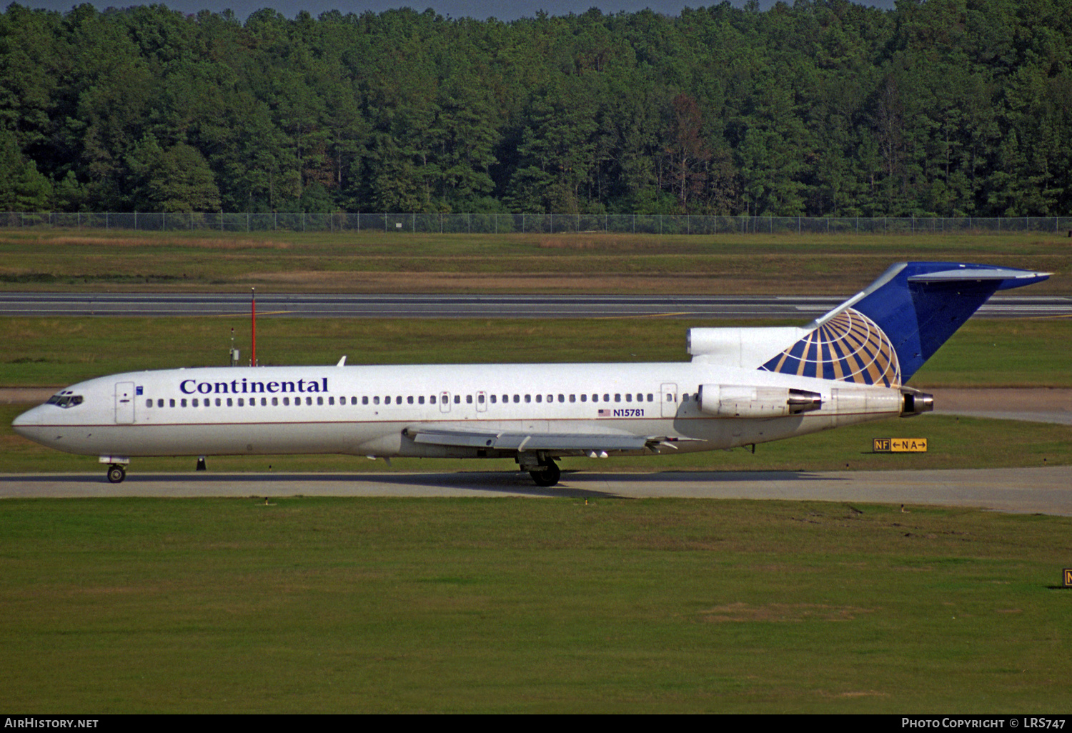 Aircraft Photo of N15781 | Boeing 727-232/Adv | Continental Airlines | AirHistory.net #321031