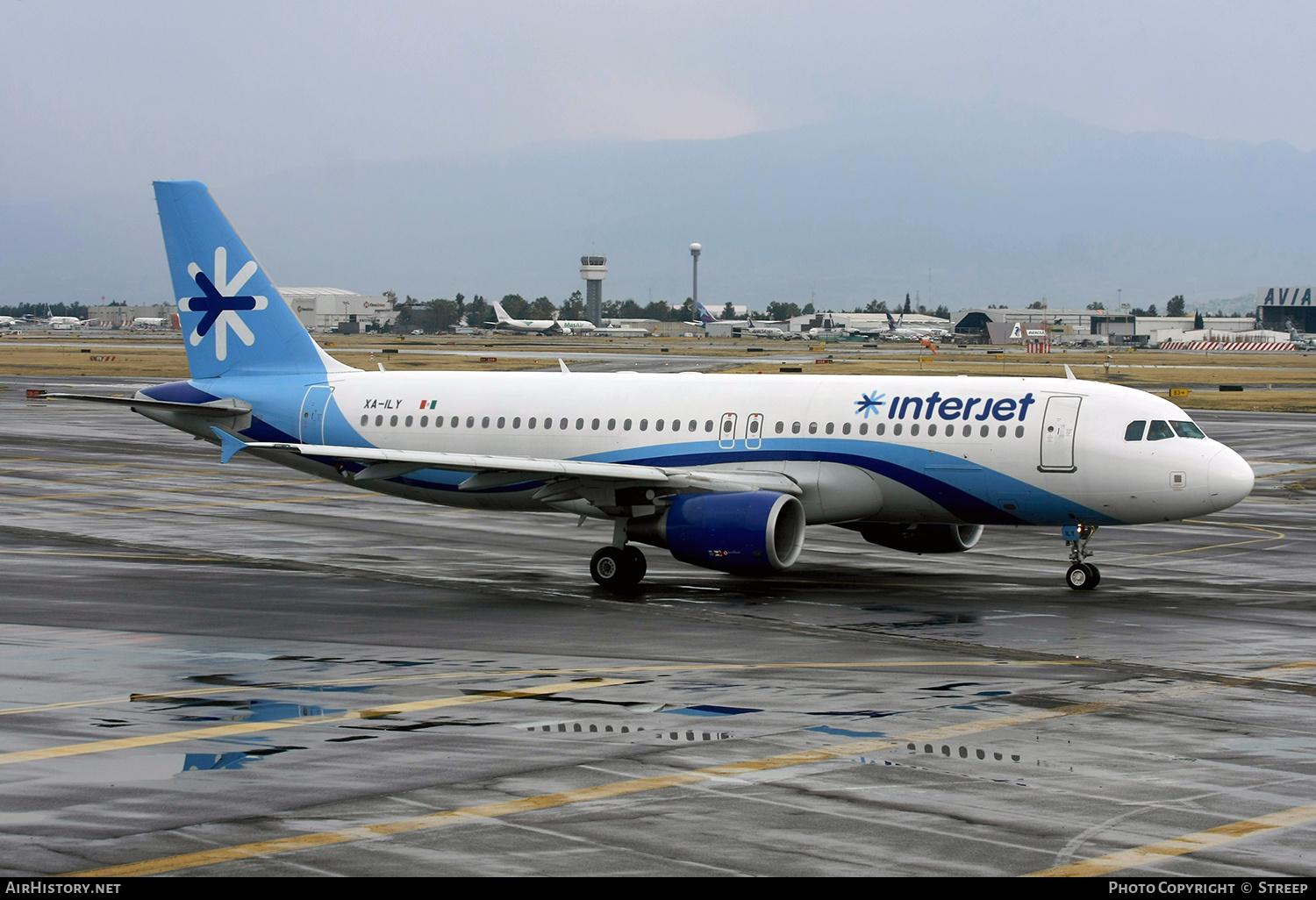 Aircraft Photo of XA-ILY | Airbus A320-214 | Interjet | AirHistory.net #321049