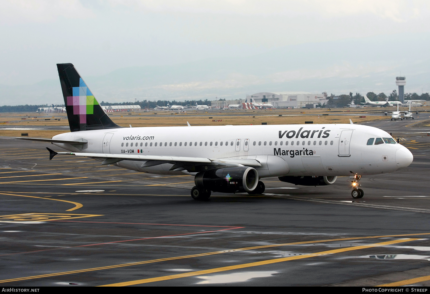 Aircraft Photo of XA-VOM | Airbus A320-233 | Volaris | AirHistory.net #321061