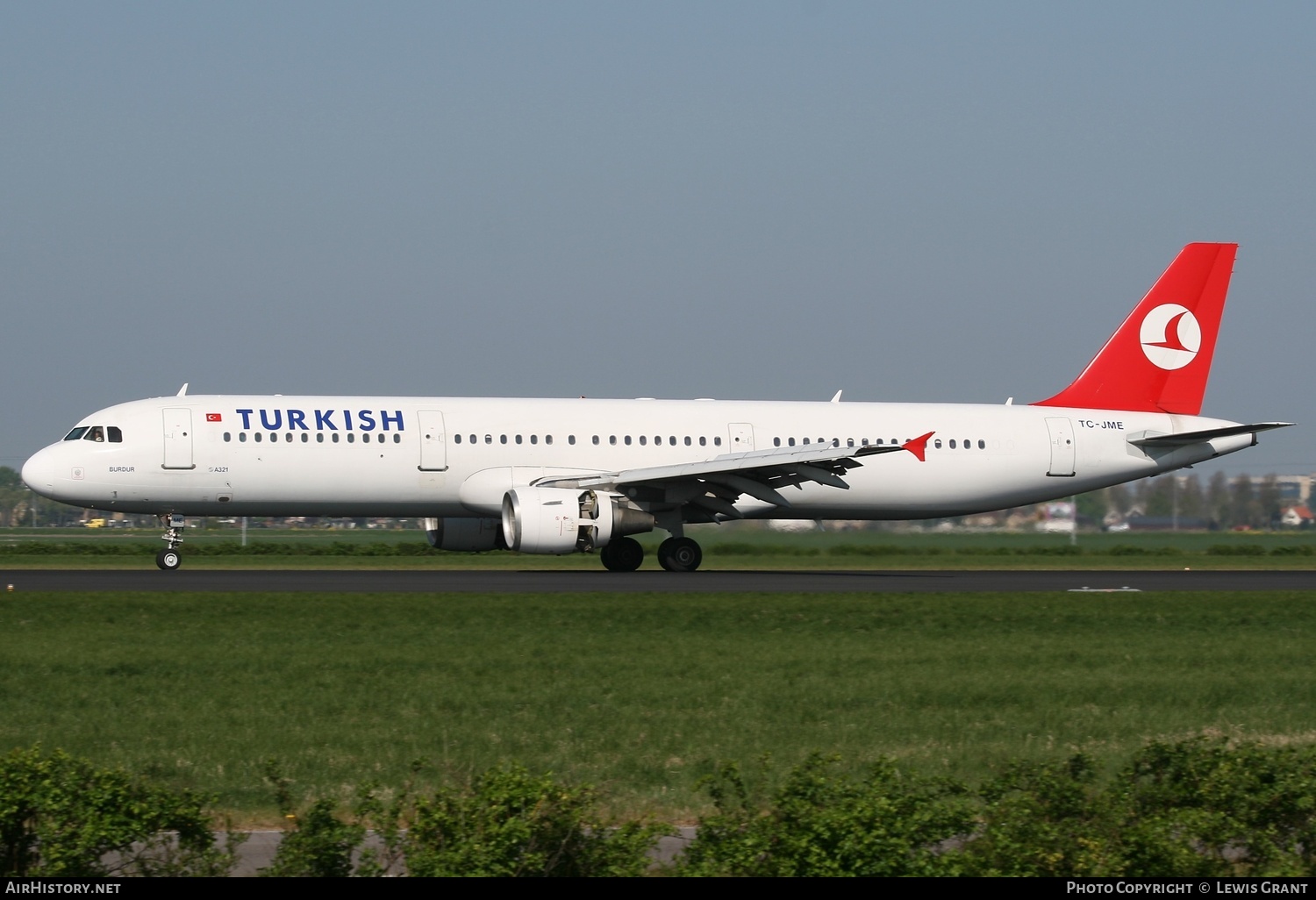 Aircraft Photo of TC-JME | Airbus A321-211 | Turkish Airlines | AirHistory.net #321122