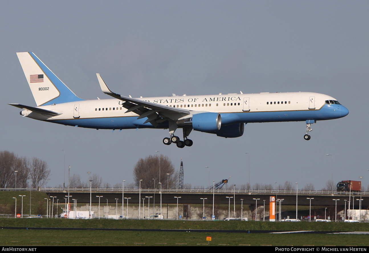 Aircraft Photo of 98-0002 / 80002 | Boeing C-32A (757-200) | USA - Air Force | AirHistory.net #321177