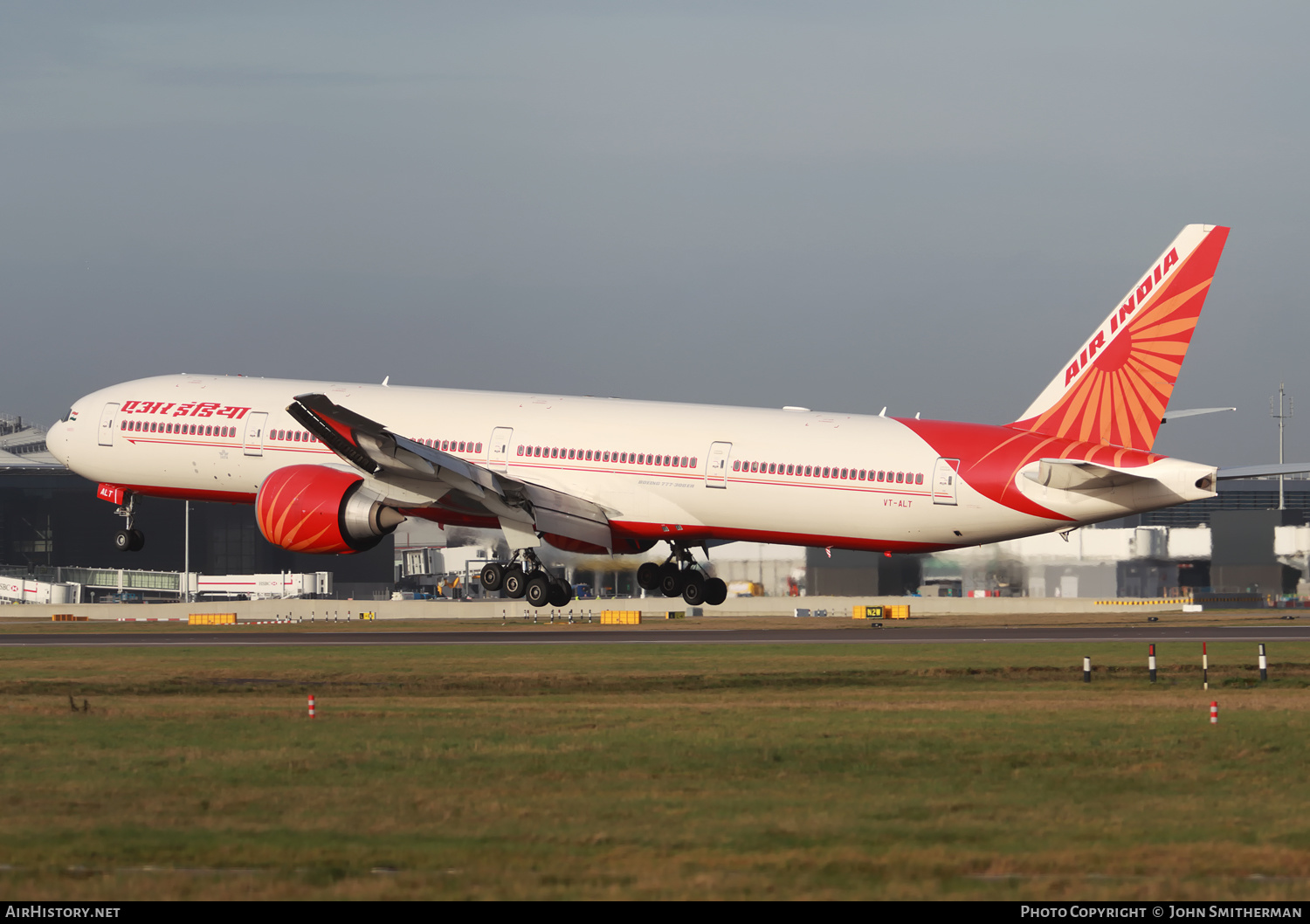 Aircraft Photo of VT-ALT | Boeing 777-337/ER | Air India | AirHistory.net #321259