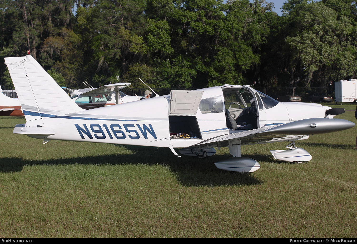 Aircraft Photo of N9165W | Piper PA-28-235 Cherokee | AirHistory.net #321273