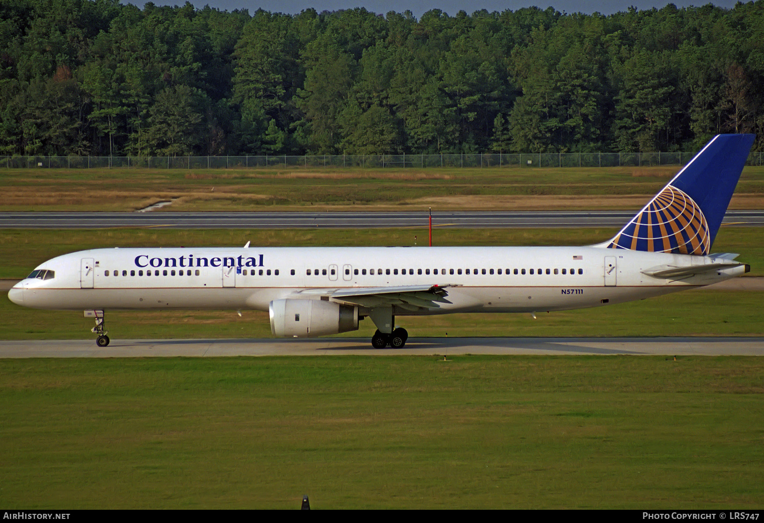 Aircraft Photo of N57111 | Boeing 757-224 | Continental Airlines | AirHistory.net #321389
