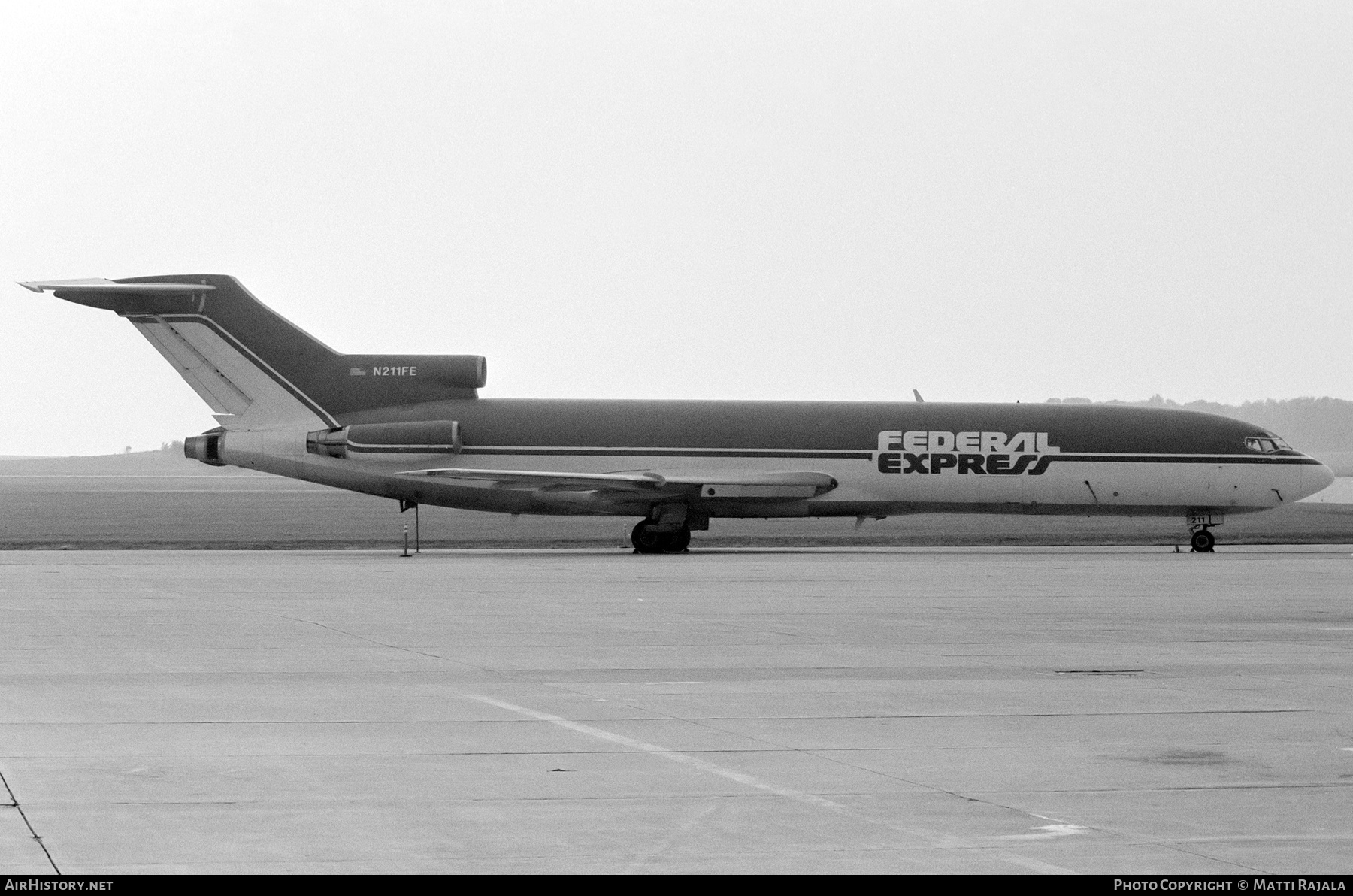 Aircraft Photo of N211FE | Boeing 727-2S2F/Adv | Federal Express | AirHistory.net #321488