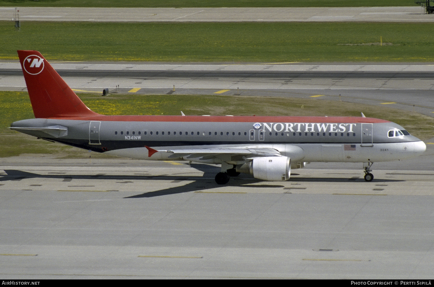 Aircraft Photo of N341NW | Airbus A320-212 | Northwest Airlines | AirHistory.net #321764