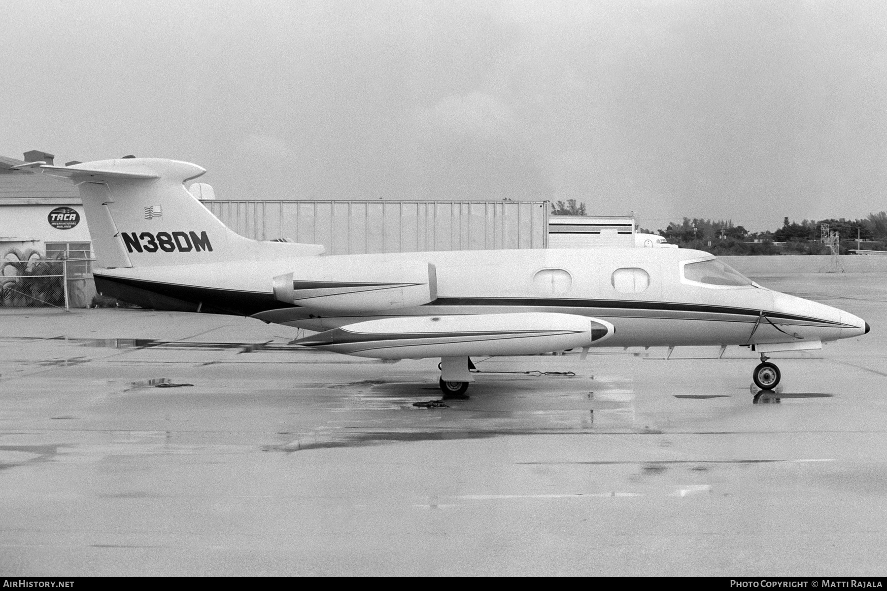 Aircraft Photo of N38DM | Lear Jet 23 | AirHistory.net #321908