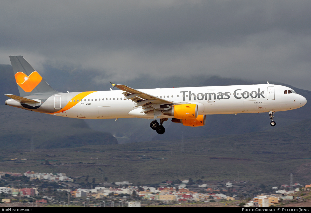 Aircraft Photo of OY-VKD | Airbus A321-211 | Thomas Cook Airlines | AirHistory.net #322077