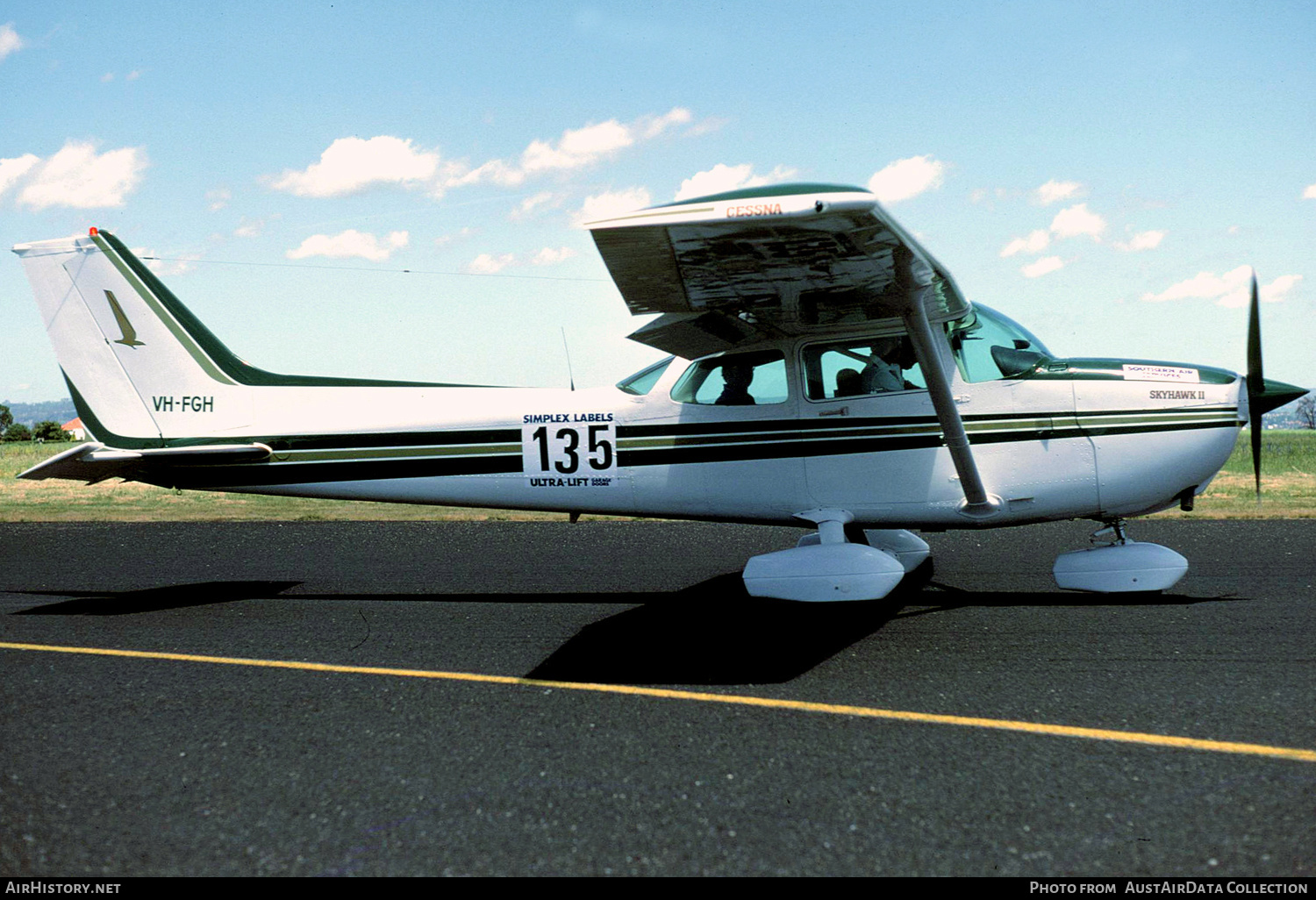 Aircraft Photo of VH-FGH | Cessna 172P Skyhawk | AirHistory.net #322082