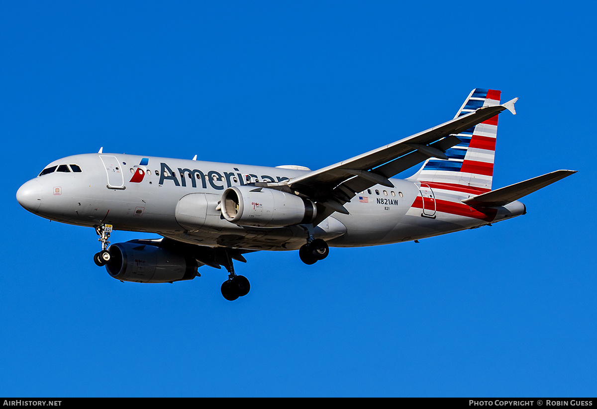 Aircraft Photo of N821AW | Airbus A319-132 | American Airlines | AirHistory.net #322086