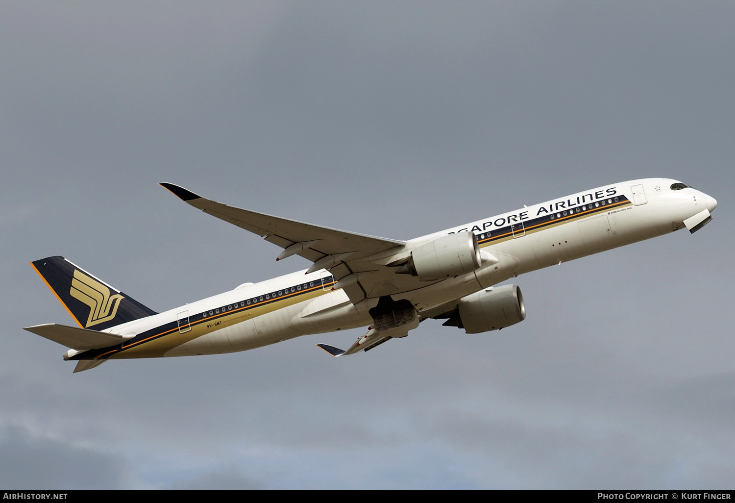 Aircraft Photo of 9V-SMT | Airbus A350-941 | Singapore Airlines | AirHistory.net #322113