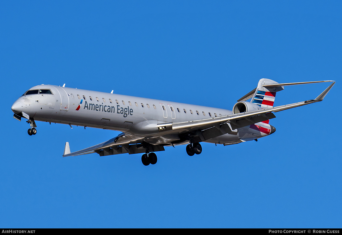 Aircraft Photo of N948LR | Bombardier CRJ-900ER (CL-600-2D24) | American Eagle | AirHistory.net #322121