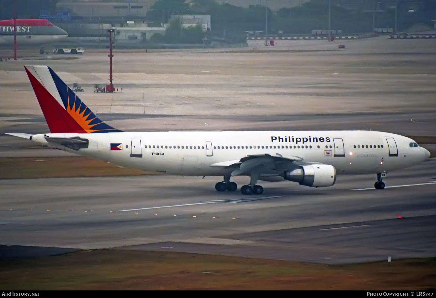 Aircraft Photo of F-OHPA | Airbus A300B4-203 | Philippine Airlines | AirHistory.net #322160