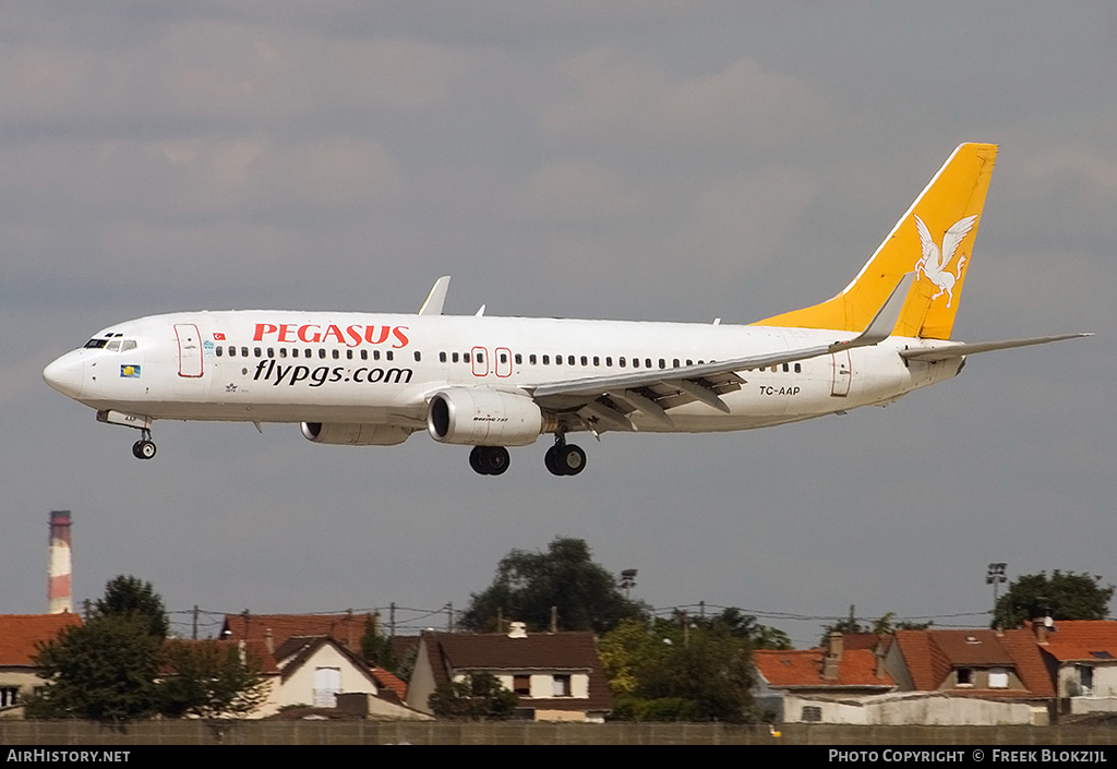 Aircraft Photo of TC-AAP | Boeing 737-86N | Pegasus Airlines | AirHistory.net #322163