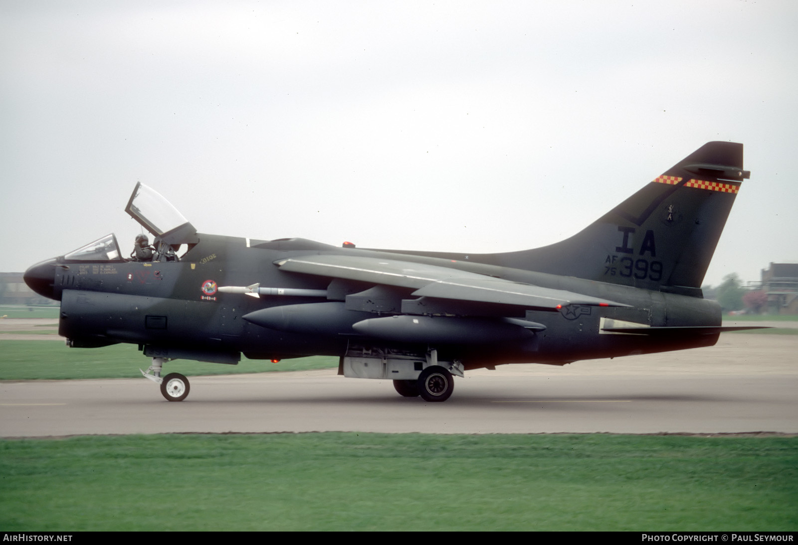 Aircraft Photo of 75-0399 / AF75-399 | Vought A-7D Corsair II | USA - Air Force | AirHistory.net #322206