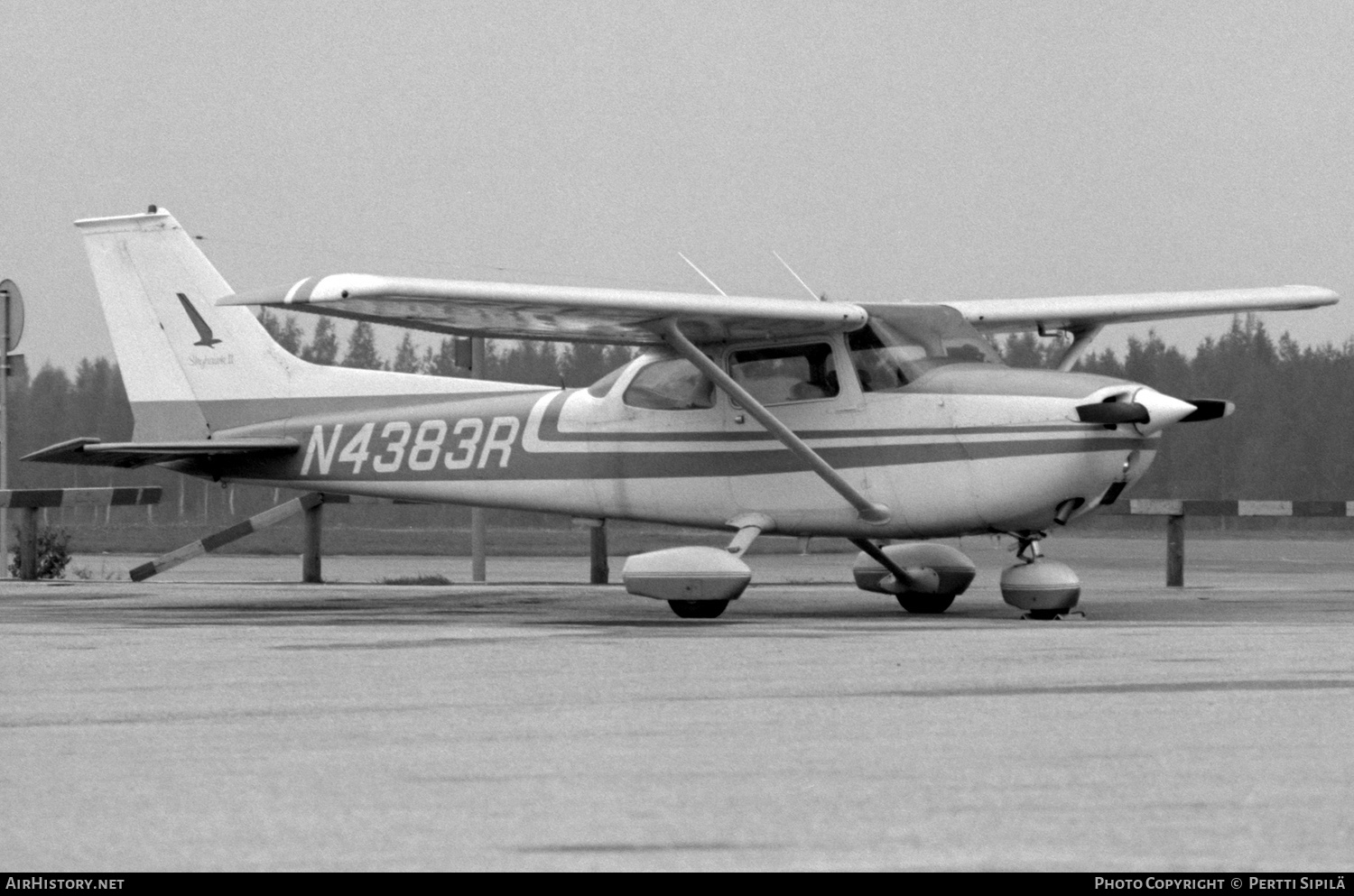 Aircraft Photo of N4383R | Cessna 172M Skyhawk II | AirHistory.net #322395