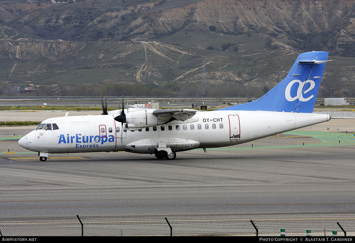 Aircraft Photo of OY-CHT | ATR ATR-42-300 | Air Europa Express | AirHistory.net #322486