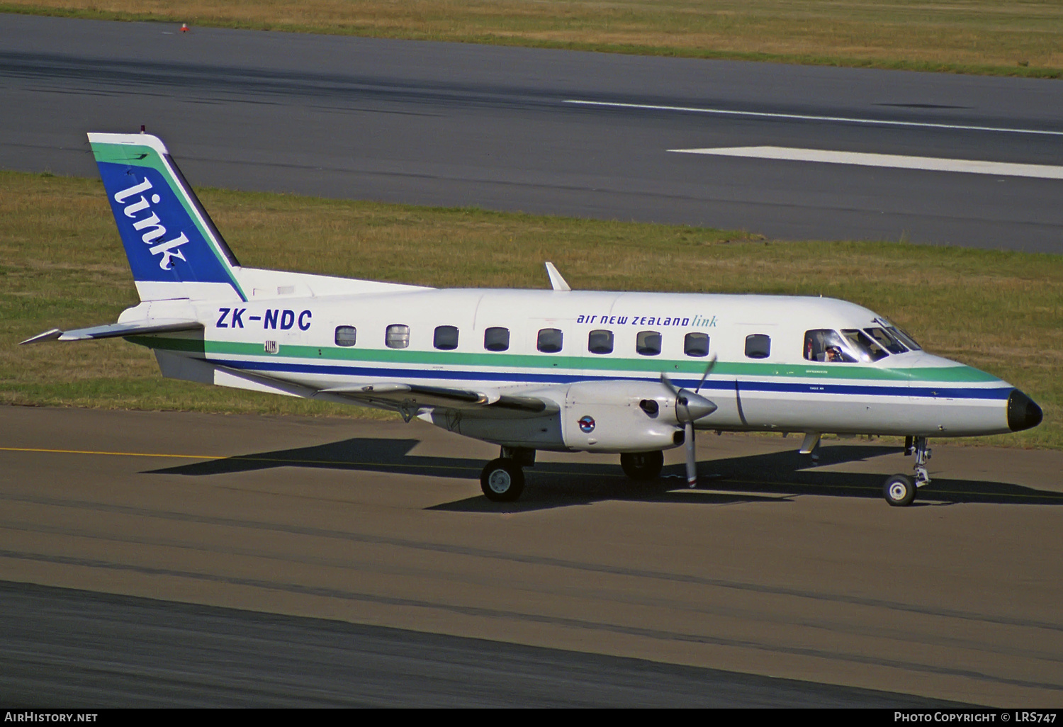 Aircraft Photo of ZK-NDC | Embraer EMB-110P1 Bandeirante | Air New Zealand Link | AirHistory.net #322699