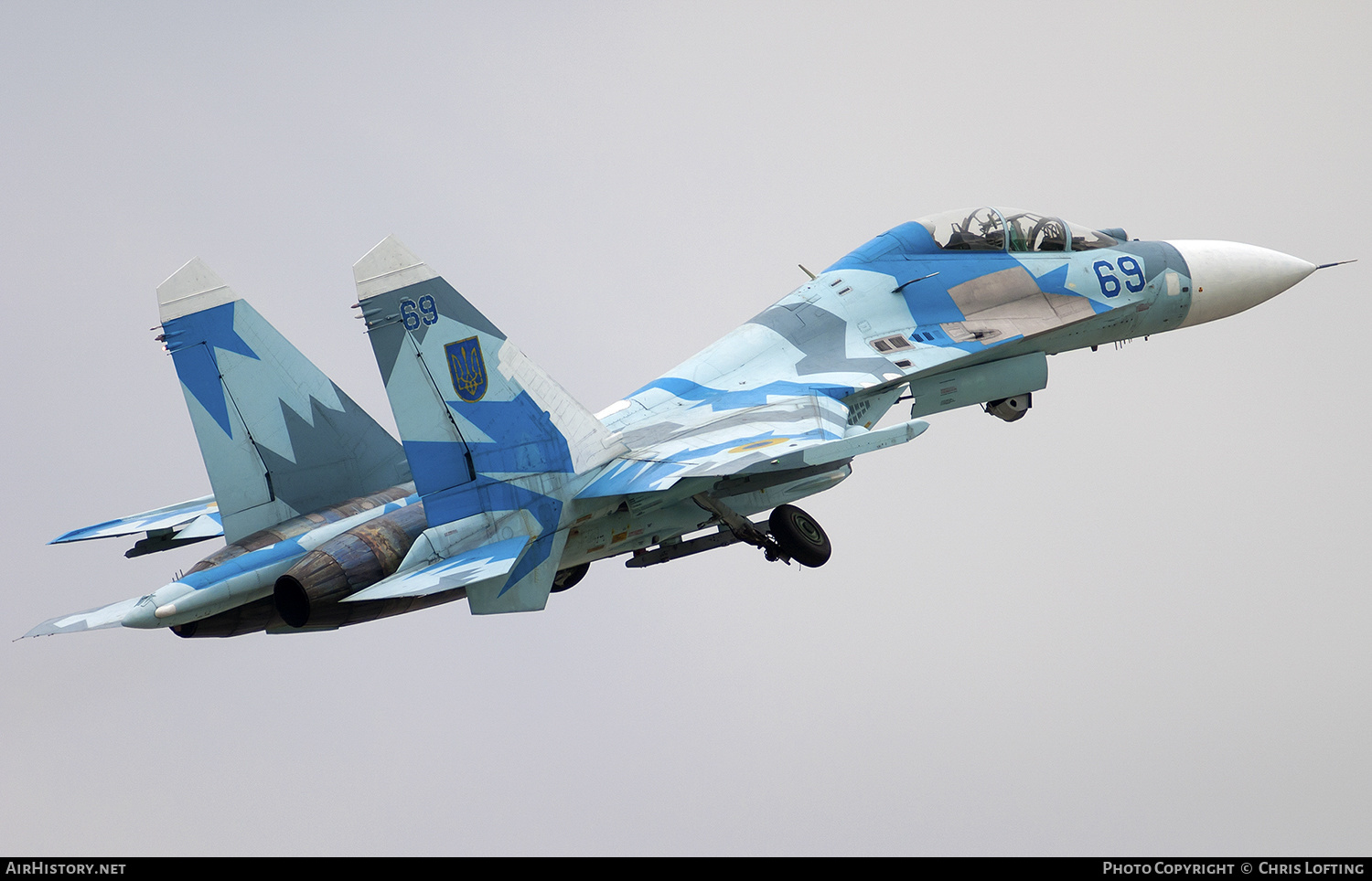 Aircraft Photo of 69 blue | Sukhoi Su-27UB | Ukraine - Air Force | AirHistory.net #322728