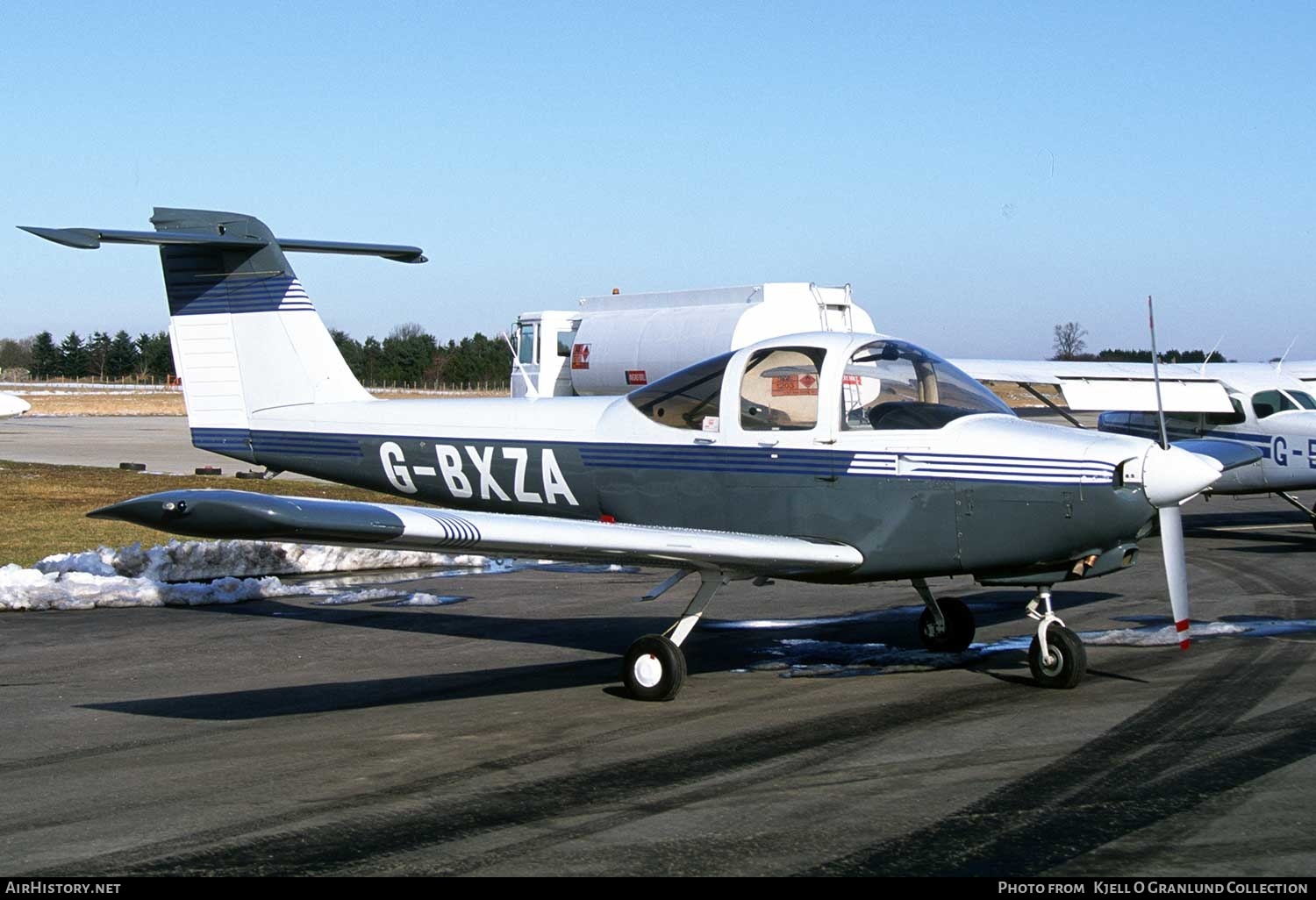 Aircraft Photo of G-BXZA | Piper PA-38-112 Tomahawk | AirHistory.net #322766