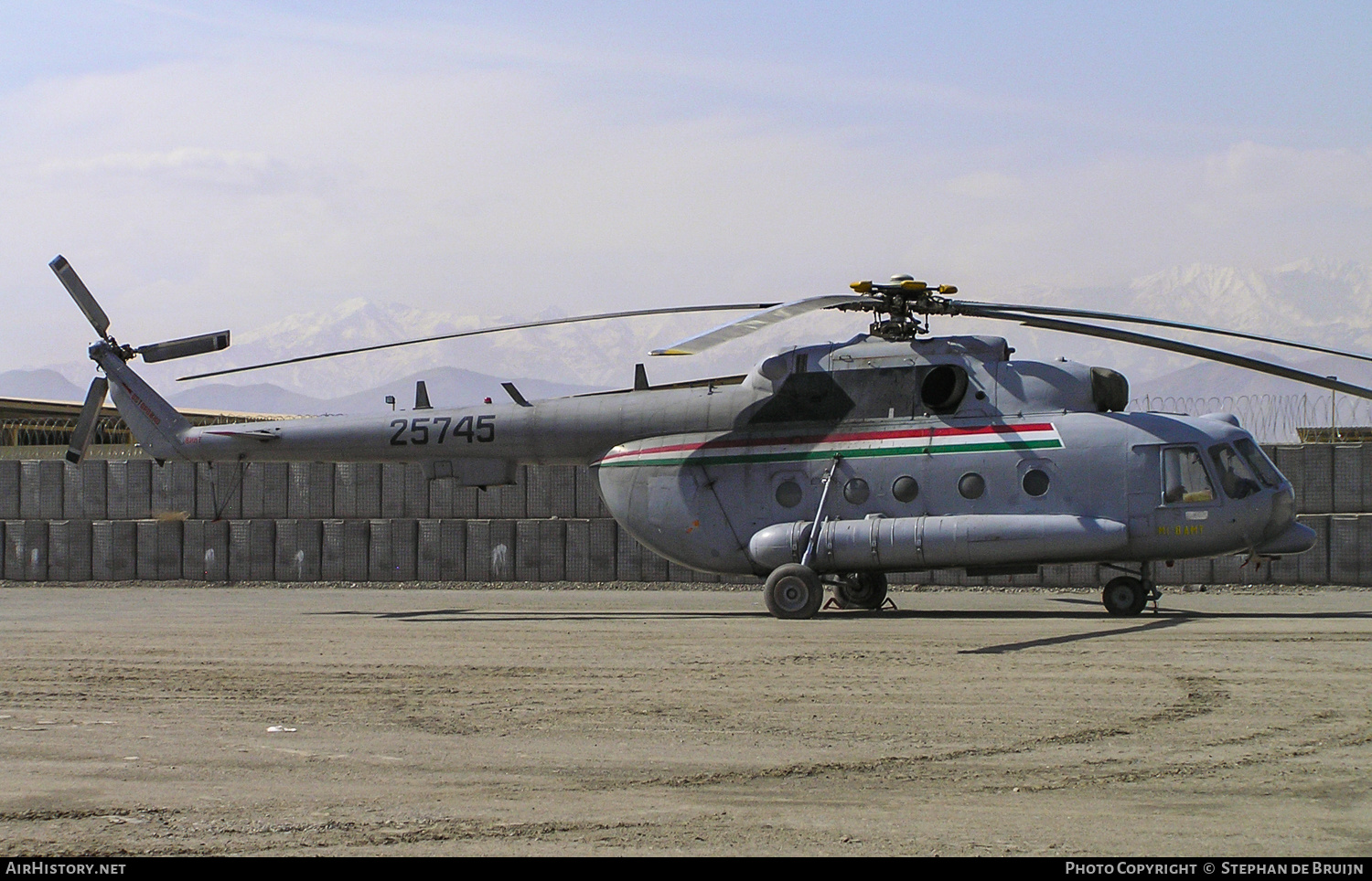 Aircraft Photo of 25745 | Mil Mi-8AMT | AirHistory.net #322839