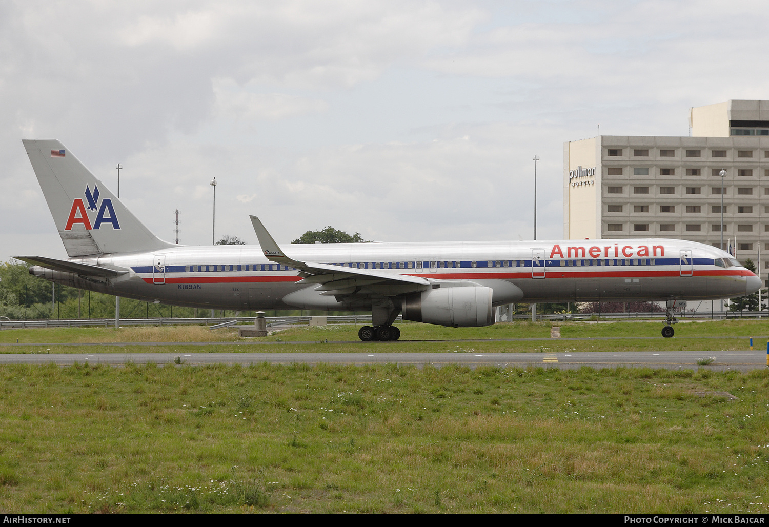 Aircraft Photo of N189AN | Boeing 757-223 | American Airlines | AirHistory.net #322853