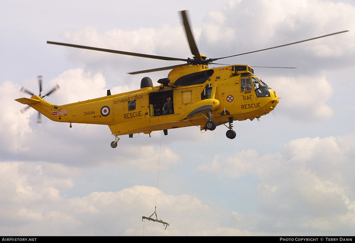 Aircraft Photo of ZH544 | Westland WS-61 Sea King HAR3A | UK - Air Force | AirHistory.net #322967