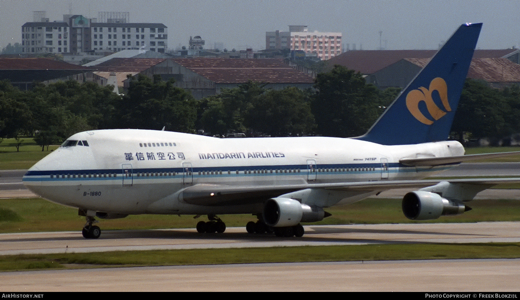 Aircraft Photo of B-1880 | Boeing 747SP-09 | Mandarin Airlines | AirHistory.net #322973