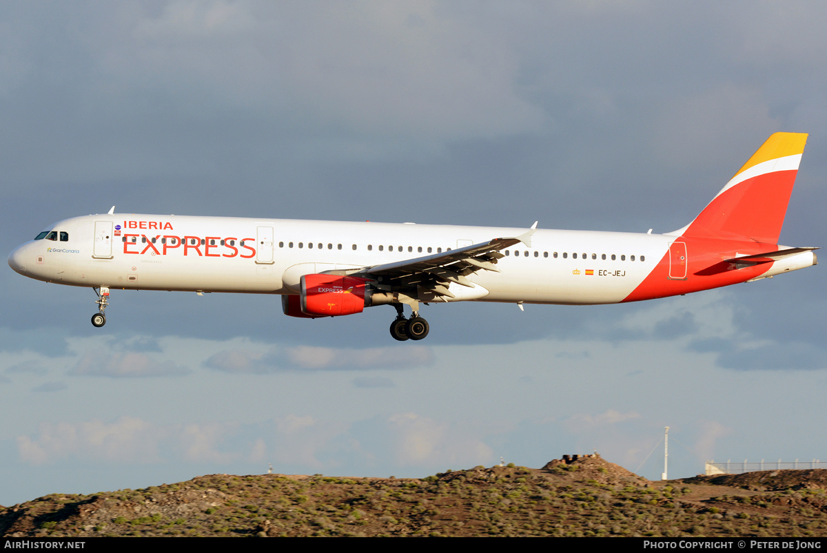 Aircraft Photo of EC-JEJ | Airbus A321-213 | Iberia Express | AirHistory.net #322988