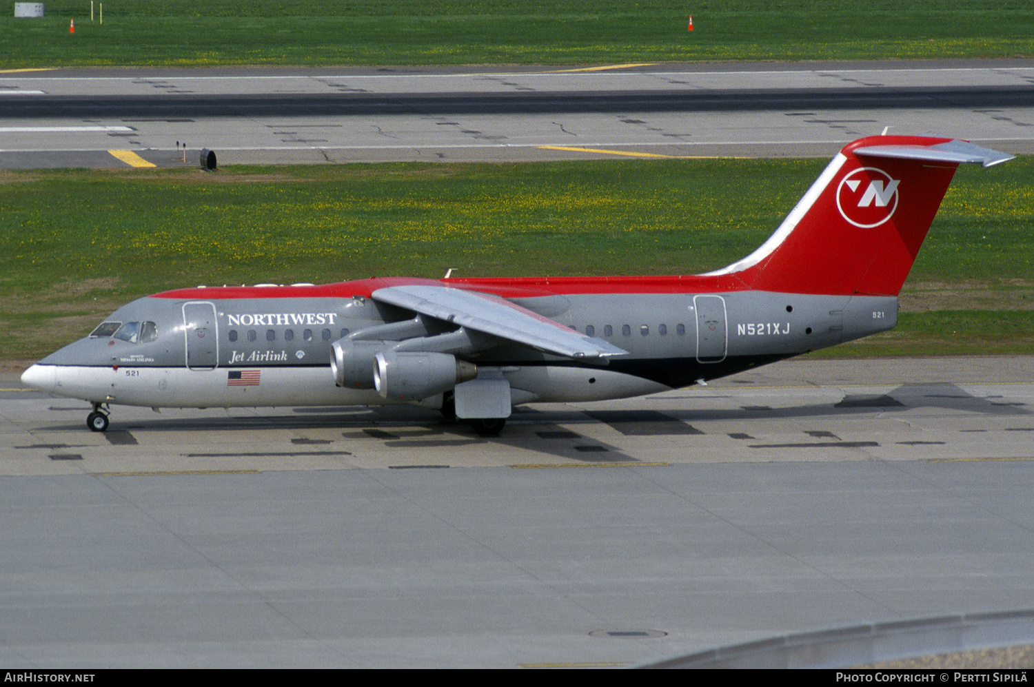 Aircraft Photo of N521XJ | British Aerospace Avro 146-RJ85 | Northwest Jet Airlink | AirHistory.net #323110