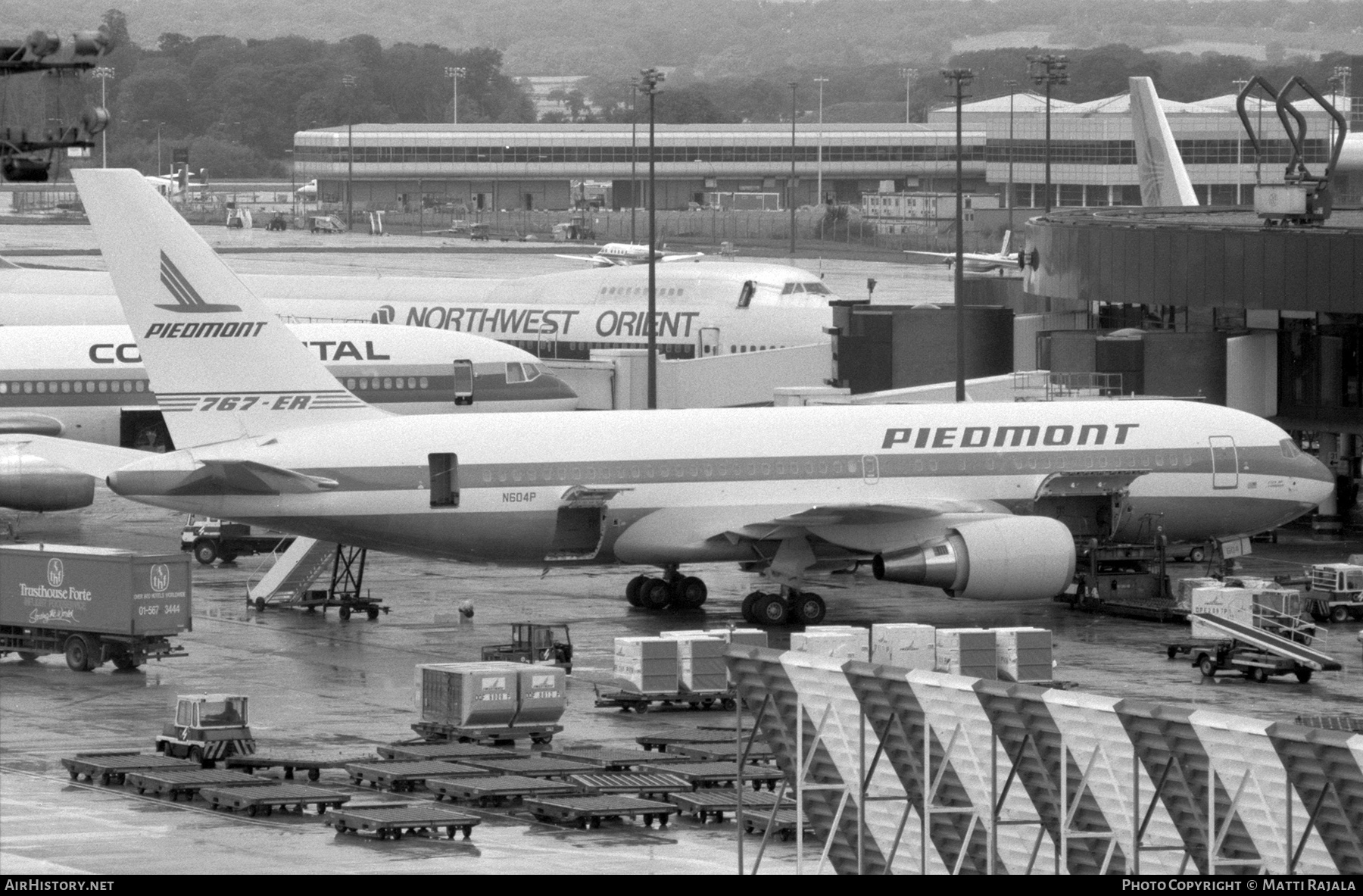 Aircraft Photo of N604P | Boeing 767-201/ER | Piedmont Airlines | AirHistory.net #323232