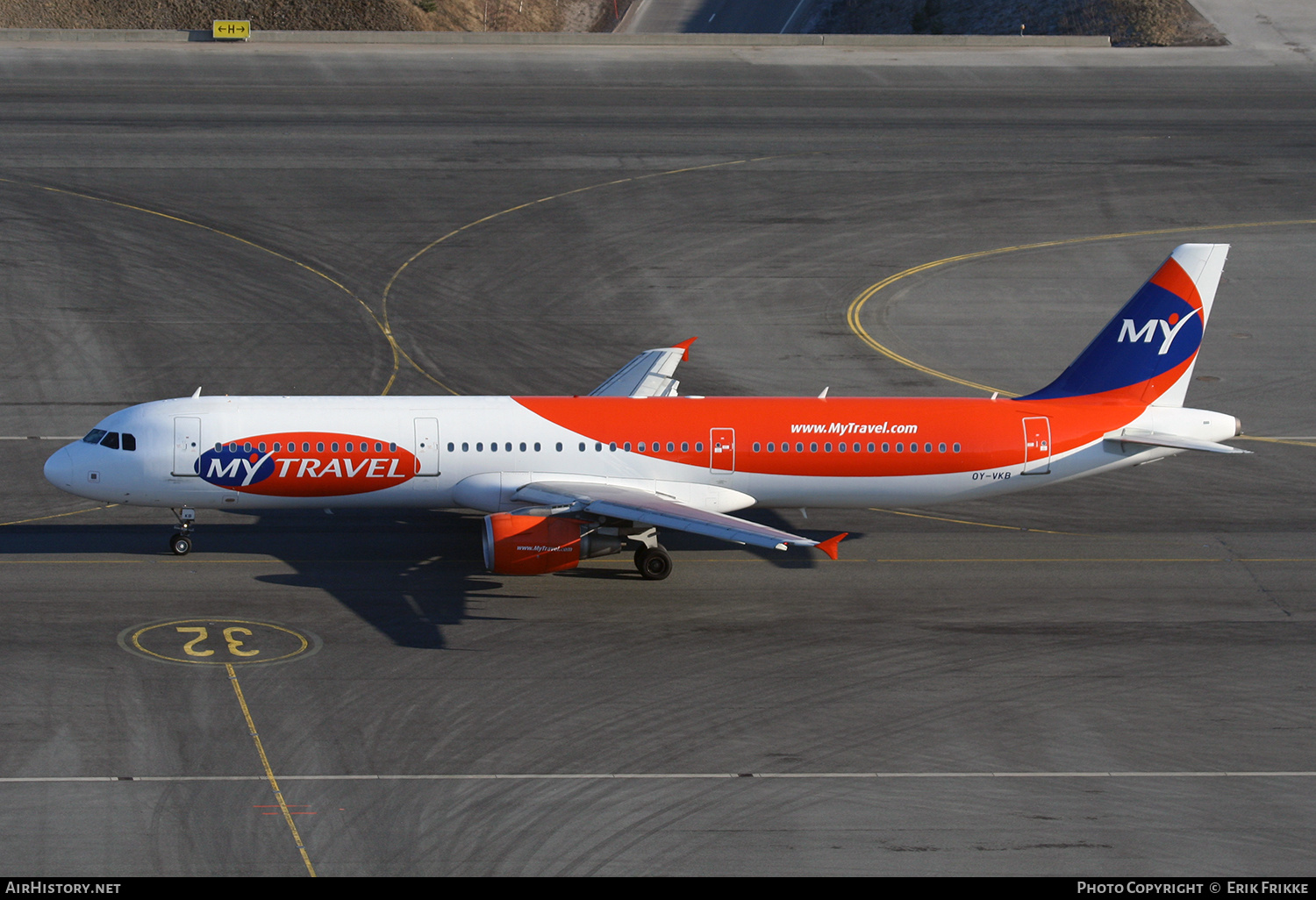 Aircraft Photo of OY-VKB | Airbus A321-211 | MyTravel Airways | AirHistory.net #323402