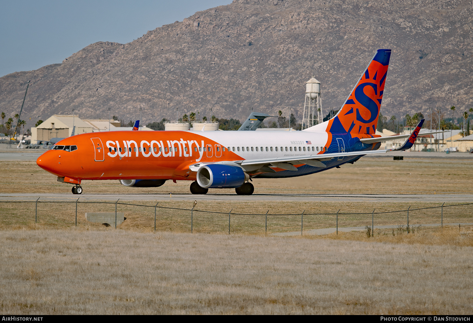 Aircraft Photo of N833SY | Boeing 737-8KN | Sun Country Airlines | AirHistory.net #323408