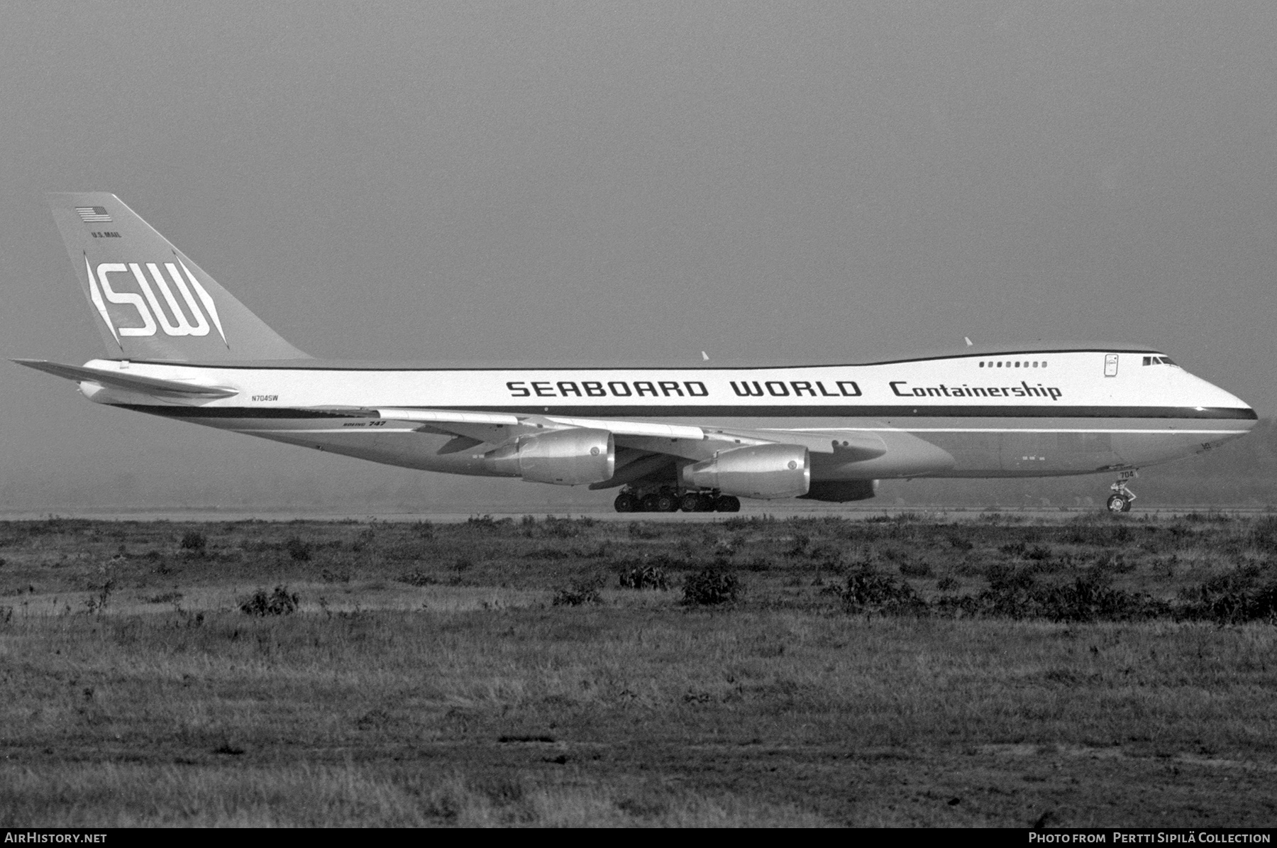 Aircraft Photo of N704SW | Boeing 747-245F/SCD | Seaboard World Airlines | AirHistory.net #323487