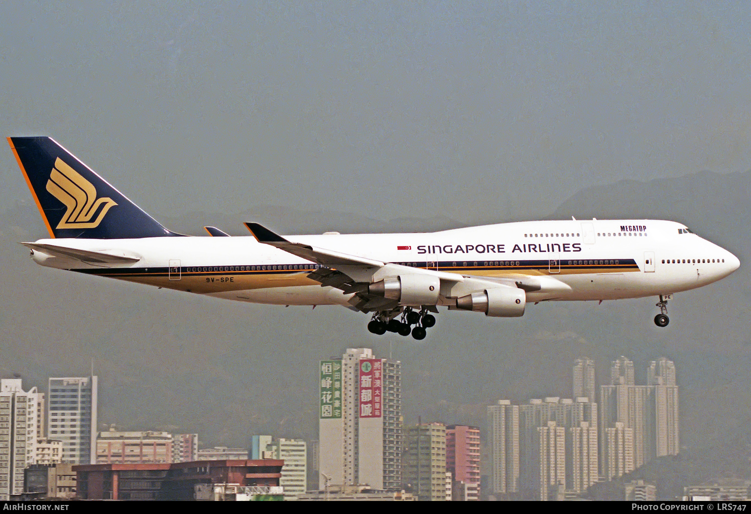 Aircraft Photo of 9V-SPE | Boeing 747-412 | Singapore Airlines | AirHistory.net #323505