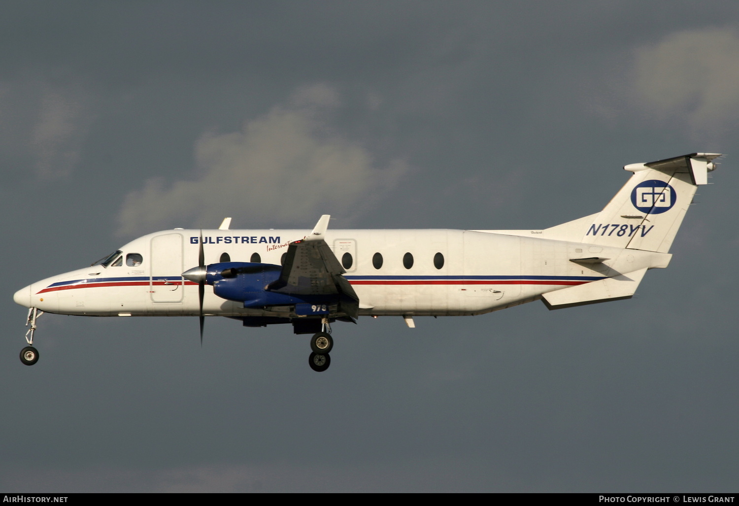 Aircraft Photo of N178YV | Beech 1900D | Gulfstream International Airlines | AirHistory.net #323572