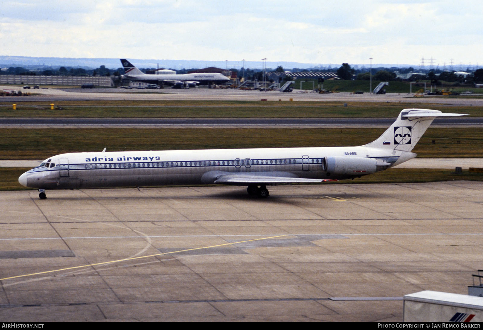 Aircraft Photo of S5-ABE | McDonnell Douglas MD-81 (DC-9-81) | Adria Airways | AirHistory.net #323607