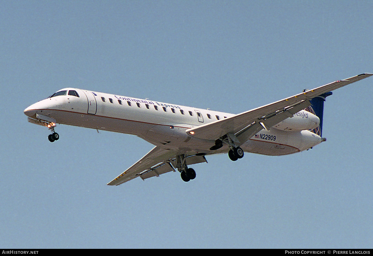 Aircraft Photo of N22909 | Embraer ERJ-145LR (EMB-145LR) | Continental Express | AirHistory.net #323656