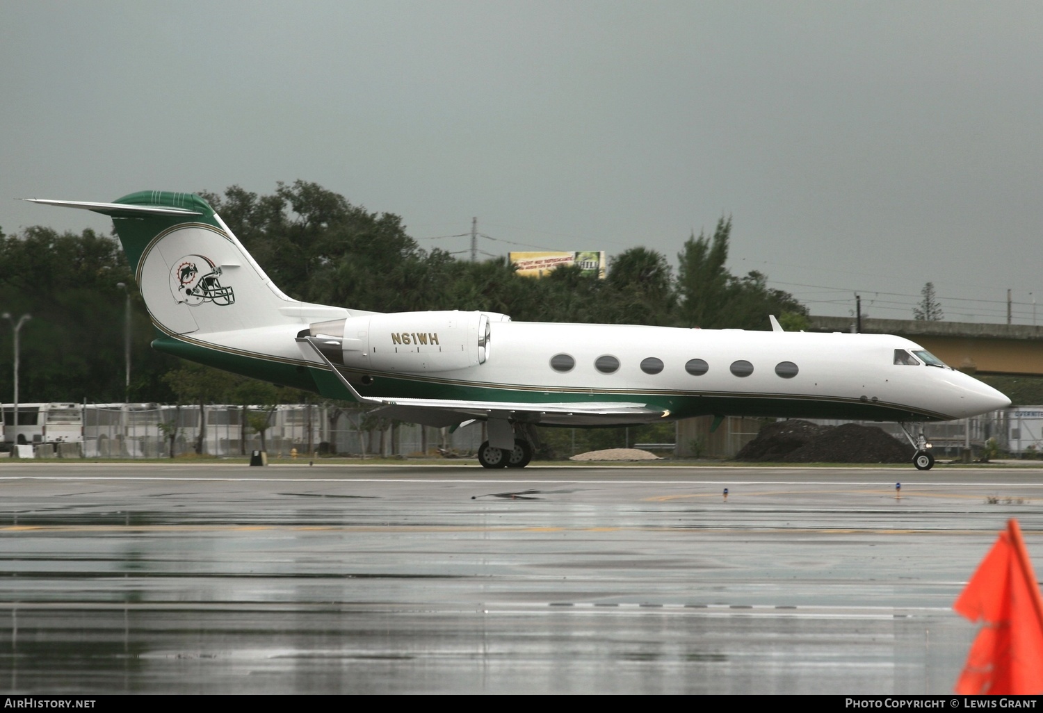 Aircraft Photo of N61WH | Gulfstream Aerospace G-IV Gulfstream IV | AirHistory.net #323731