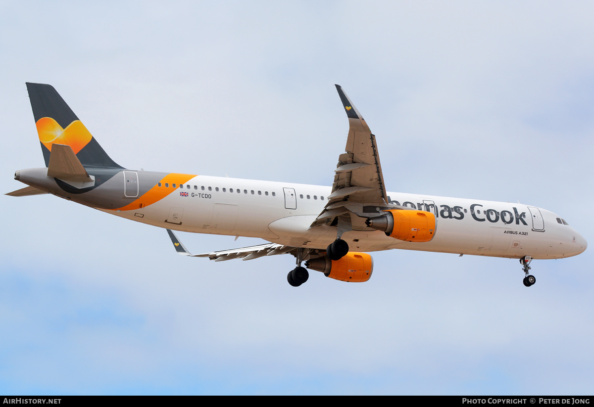 Aircraft Photo of G-TCDO | Airbus A321-211 | Thomas Cook Airlines | AirHistory.net #323828