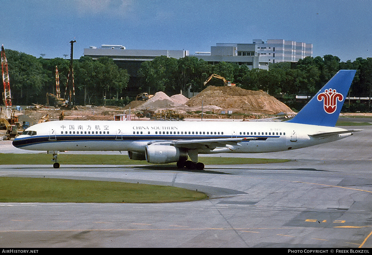 Aircraft Photo of B-2817 | Boeing 757-21B | China Southern Airlines | AirHistory.net #323923