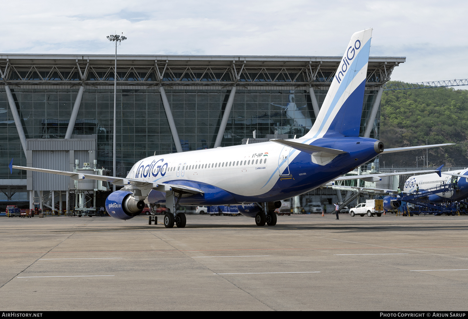 Aircraft Photo of VT-IHP | Airbus A320-214 | IndiGo | AirHistory.net #323955