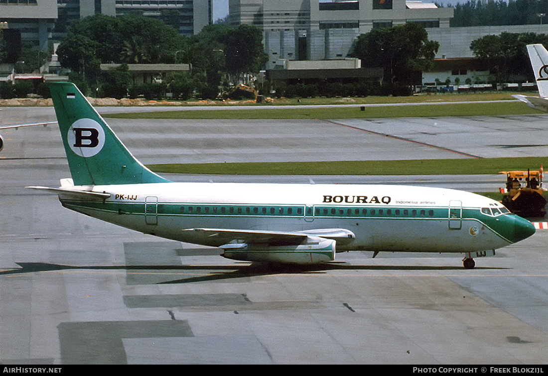 Aircraft Photo of PK-IJJ | Boeing 737-230/Adv | Bouraq Indonesia Airlines | AirHistory.net #323958