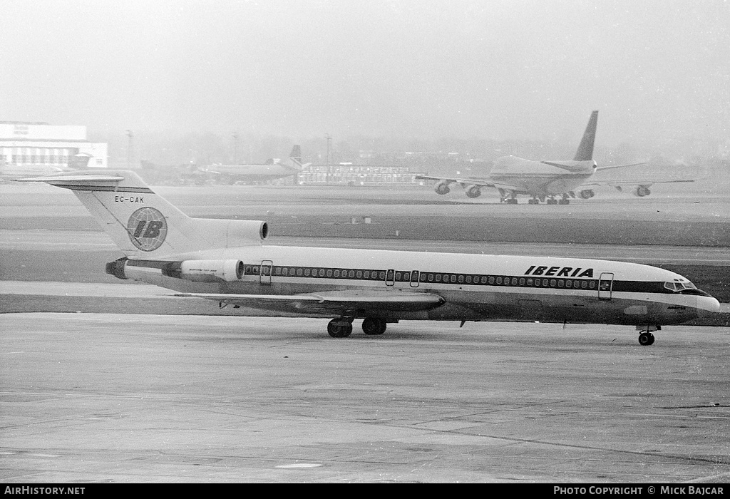Aircraft Photo of EC-CAK | Boeing 727-256/Adv | Iberia | AirHistory.net #323966