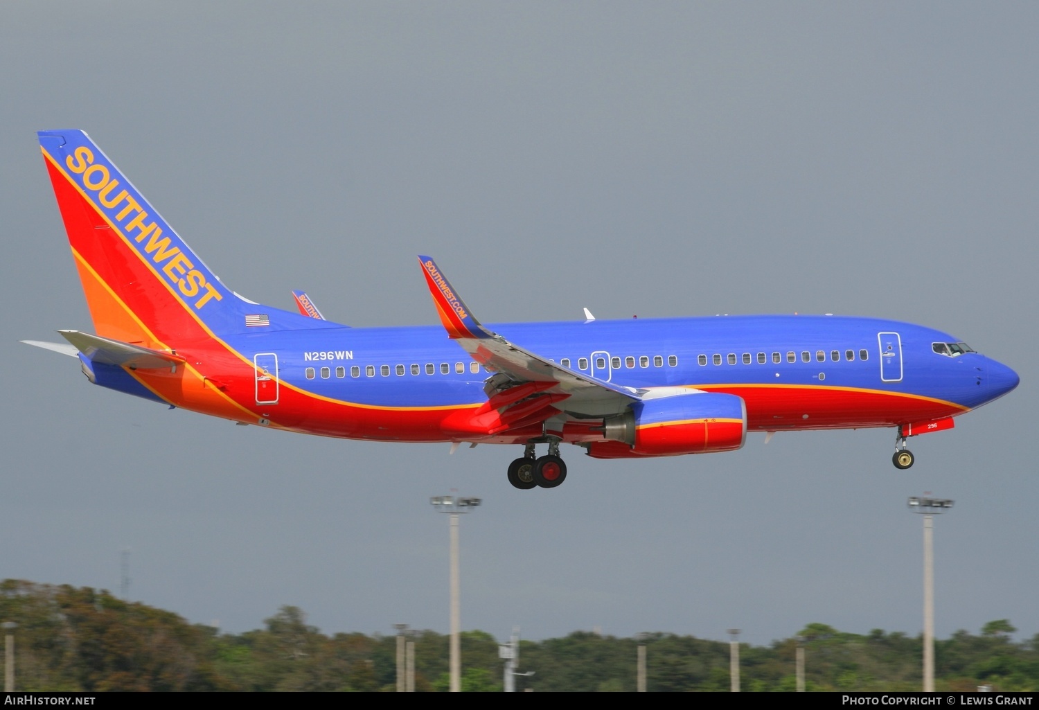Aircraft Photo of N296WN | Boeing 737-7H4 | Southwest Airlines | AirHistory.net #324114