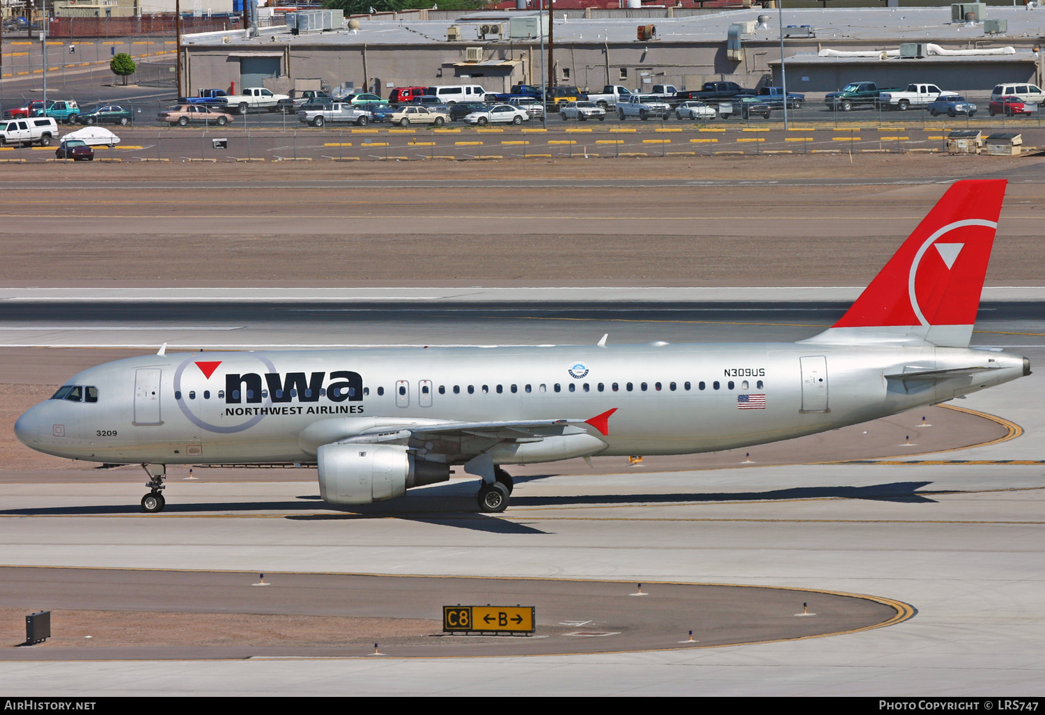 Aircraft Photo of N309US | Airbus A320-211 | Northwest Airlines | AirHistory.net #324205