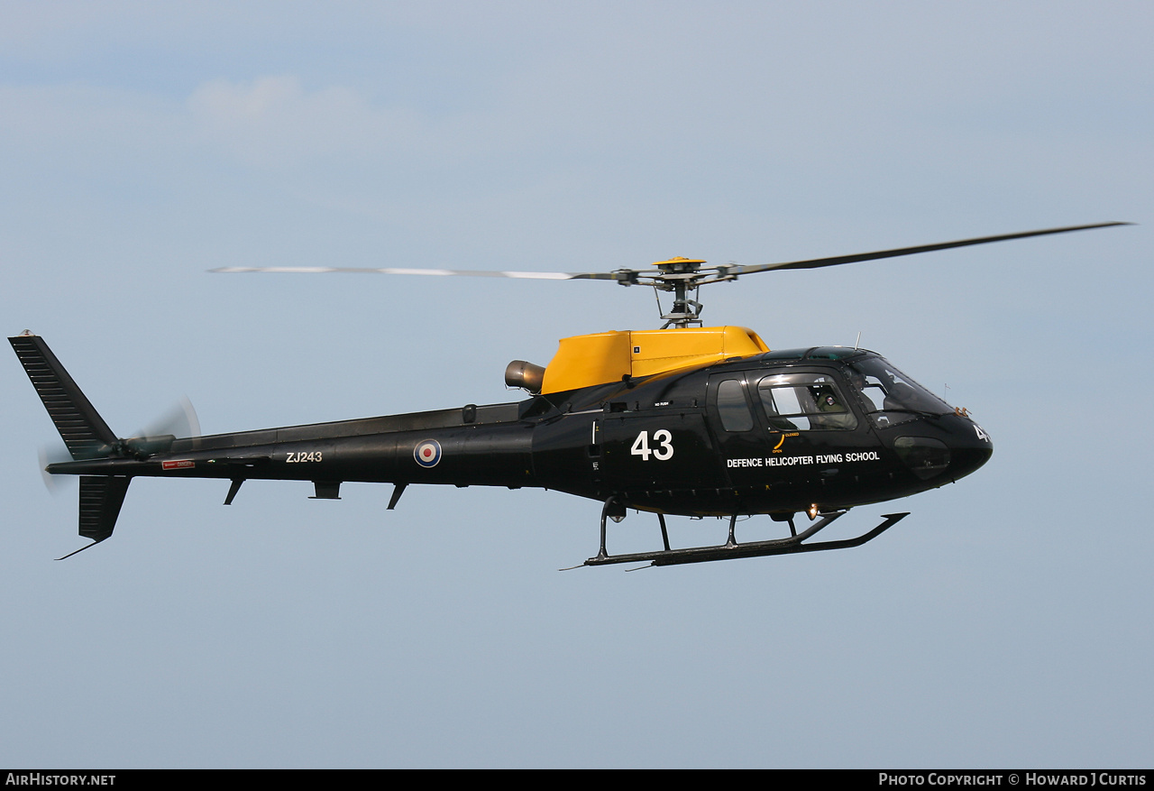 Aircraft Photo of ZJ243 | Eurocopter AS-350BB Squirrel HT2 | UK - Air Force | AirHistory.net #324228