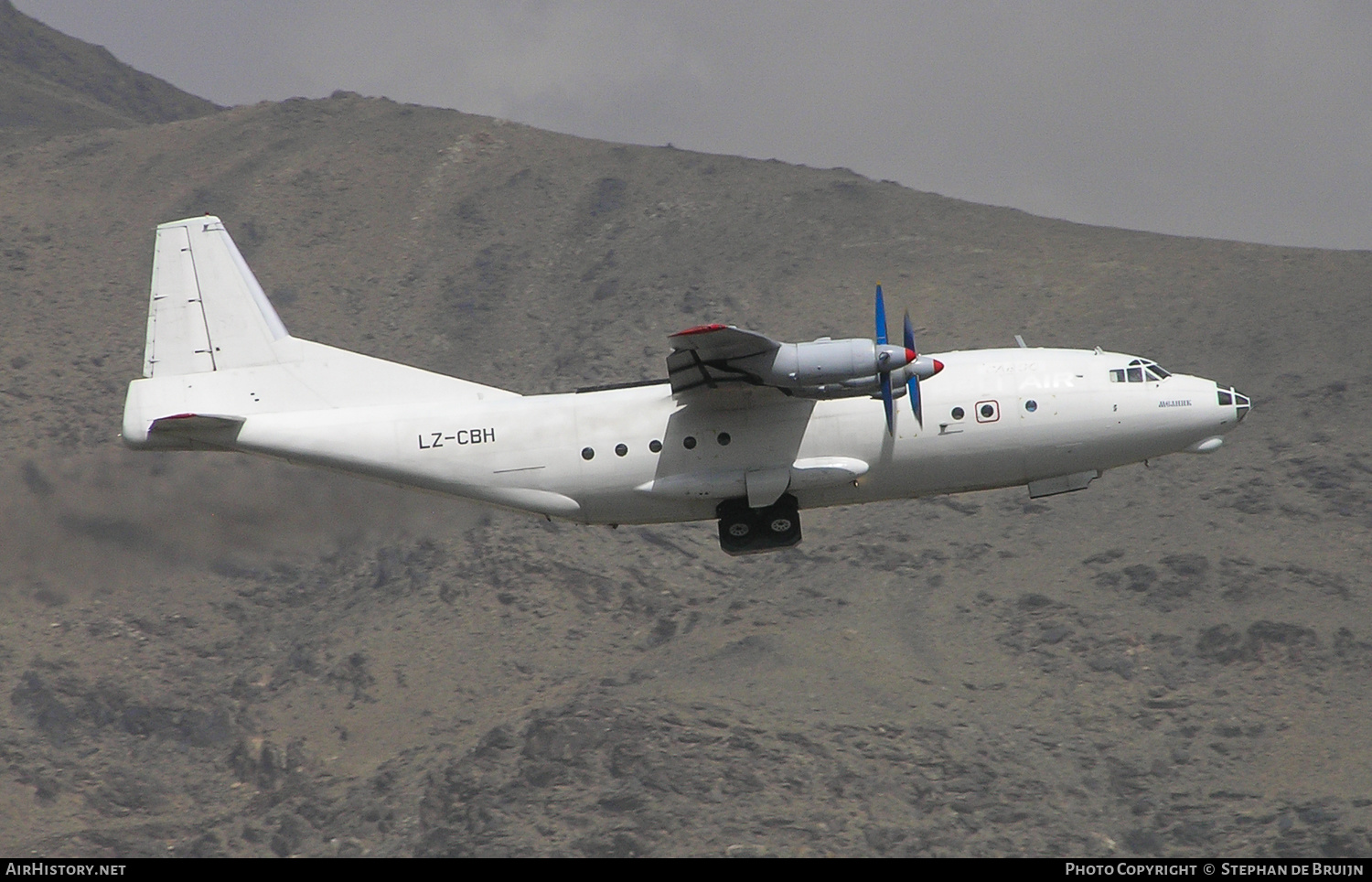 Aircraft Photo of LZ-CBH | Antonov An-12BK | AirHistory.net #324304