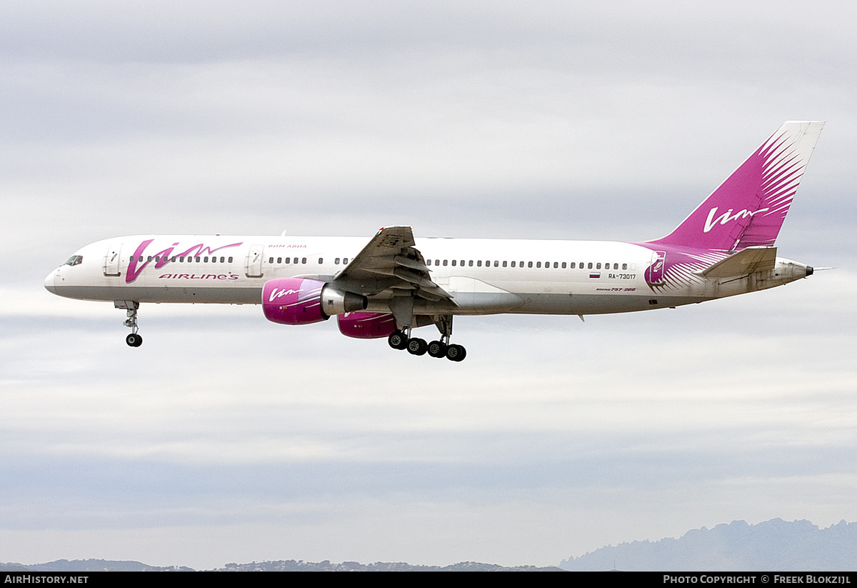 Aircraft Photo of RA-73017 | Boeing 757-230 | VIM Airlines | AirHistory.net #324482